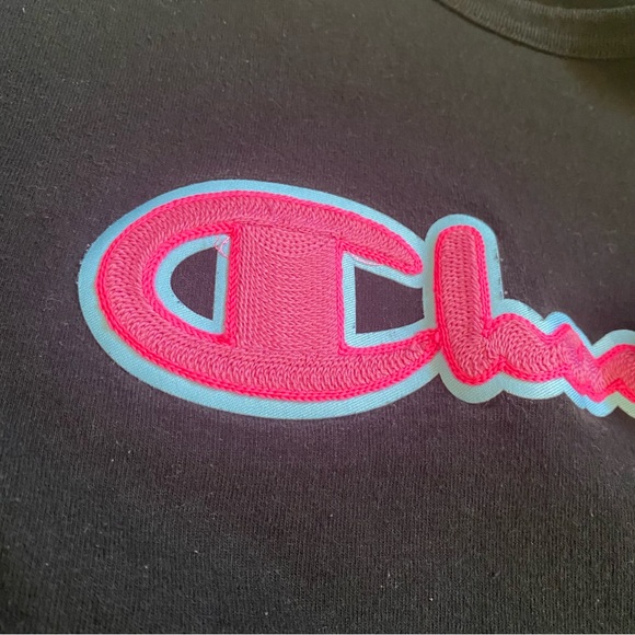 Champion Tshirt - Picture 2 of 4